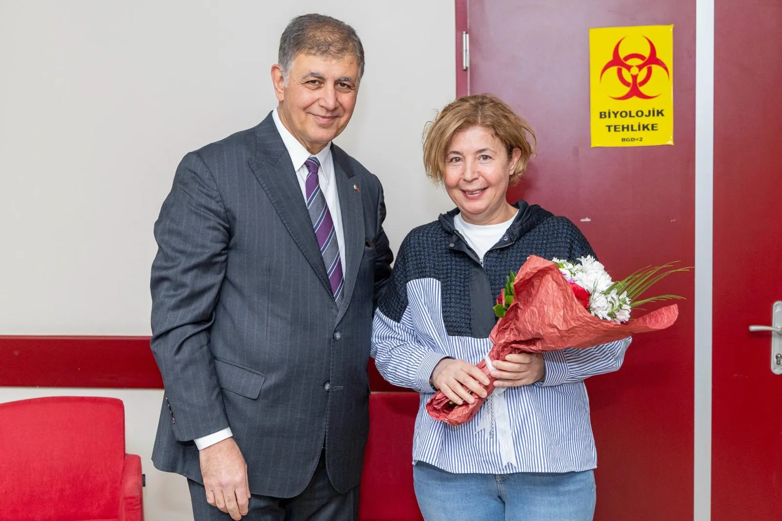 Başkan Tugay’dan Eşrefpaşa’da 'vefa' buluşması: “Bu mesleğin üyesi olmak bir onur"