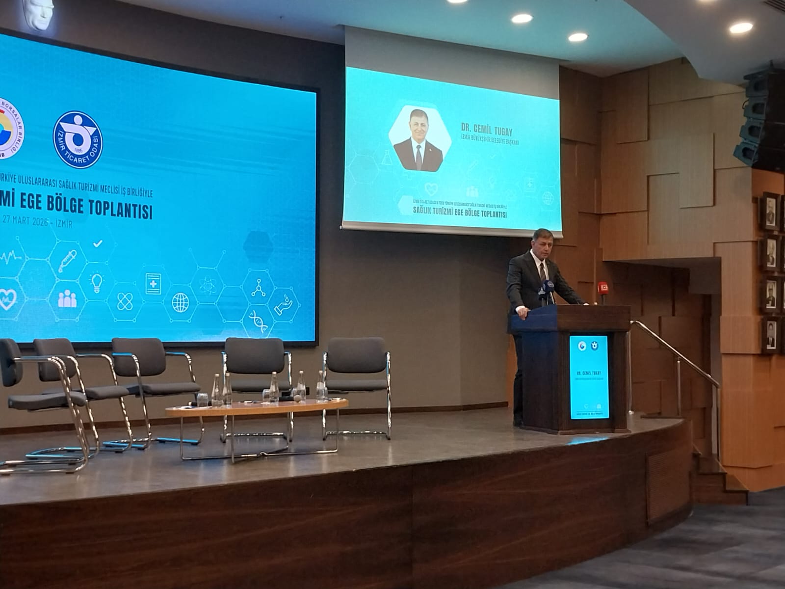 Başkan Tugay'dan gündem yaratacak çıkış: “İzmir'i tanıtmak için kendimizi paralıyoruz!" 2 Başkan Tugay'dan gündem yaratacak çıkış: “İzmir'i tanıtmak için kendimizi paralıyoruz!"