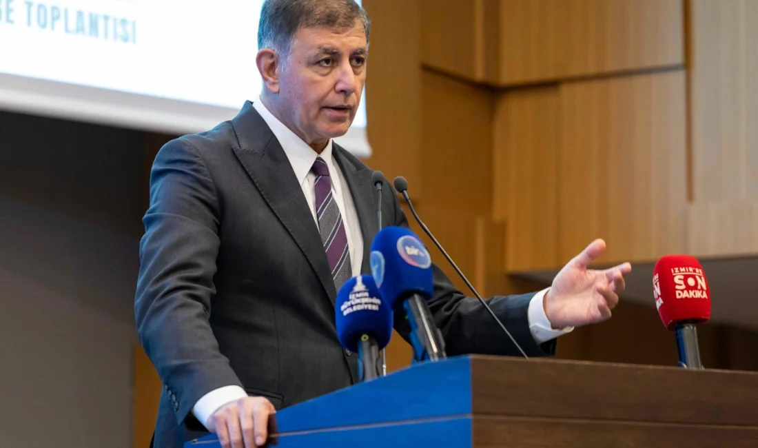 İzmir Büyükşehir Belediye Başkanı Cemil Tugay, katıldığı Sağlık Turizmi Zirvesi'nde