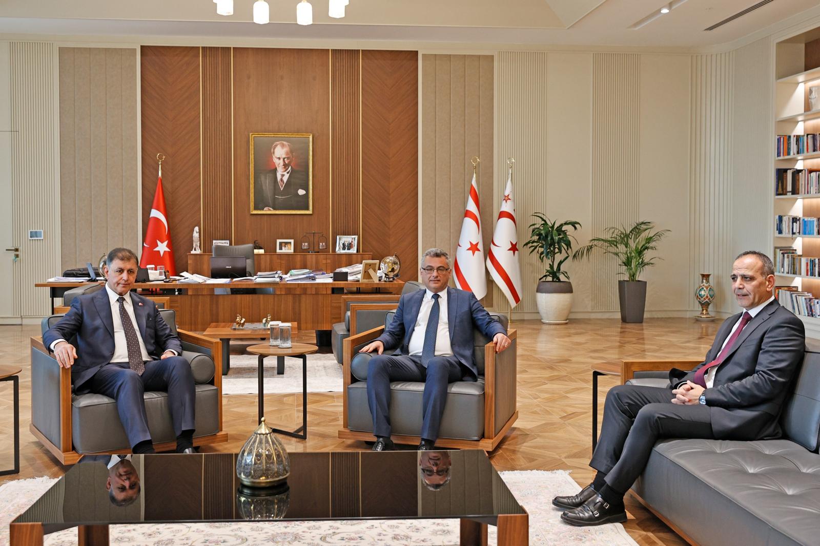 İzmir’den Lefkoşa’ya "spor parkı" müjdesi: Başkan Tugay’dan KKTC’de kritik protokol 2 İzmir’den Lefkoşa’ya "spor parkı" müjdesi: Başkan Tugay’dan KKTC’de kritik protokol