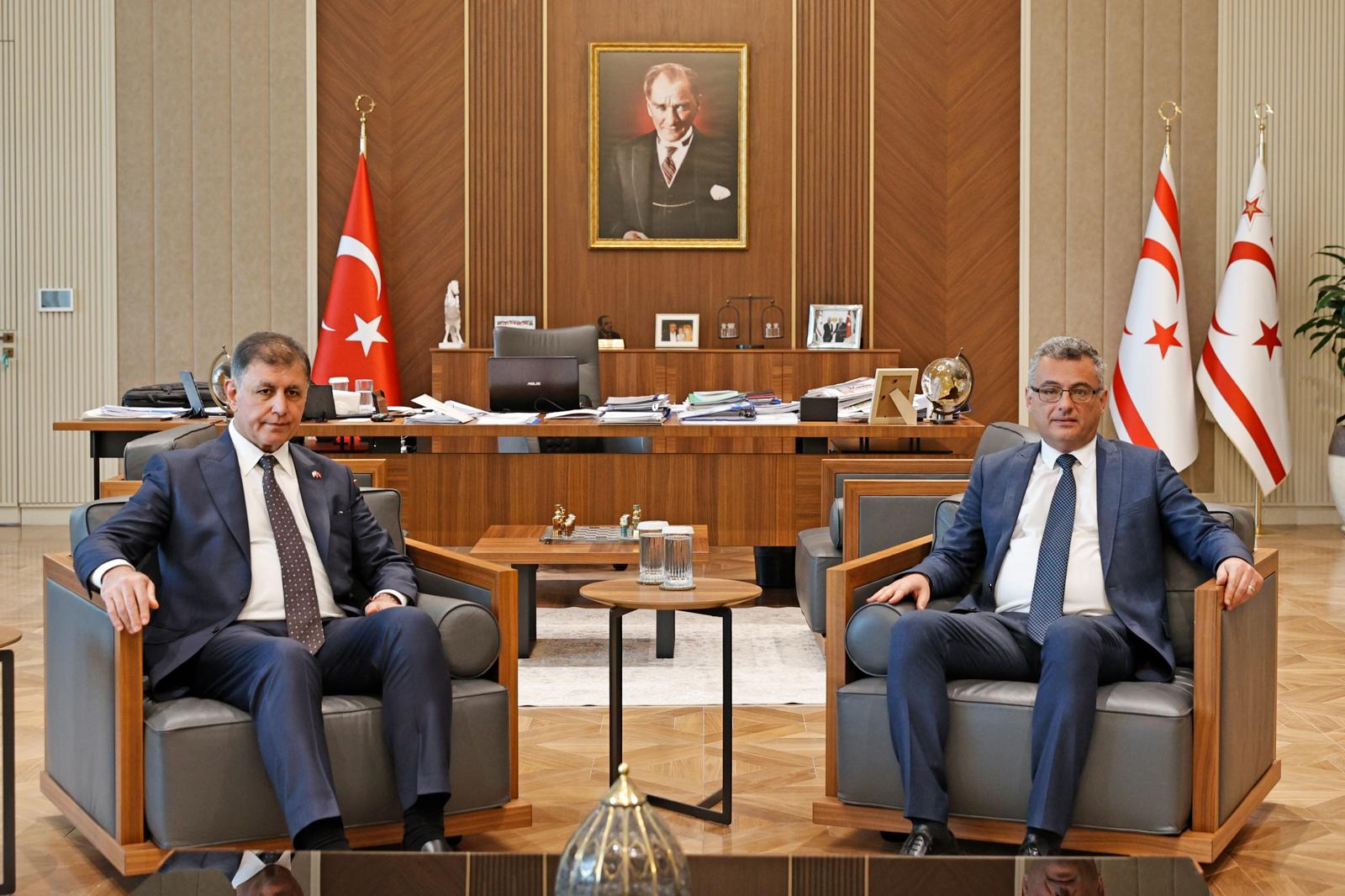 İzmir’den Lefkoşa’ya "spor parkı" müjdesi: Başkan Tugay’dan KKTC’de kritik protokol 1 İzmir’den Lefkoşa’ya "spor parkı" müjdesi: Başkan Tugay’dan KKTC’de kritik protokol