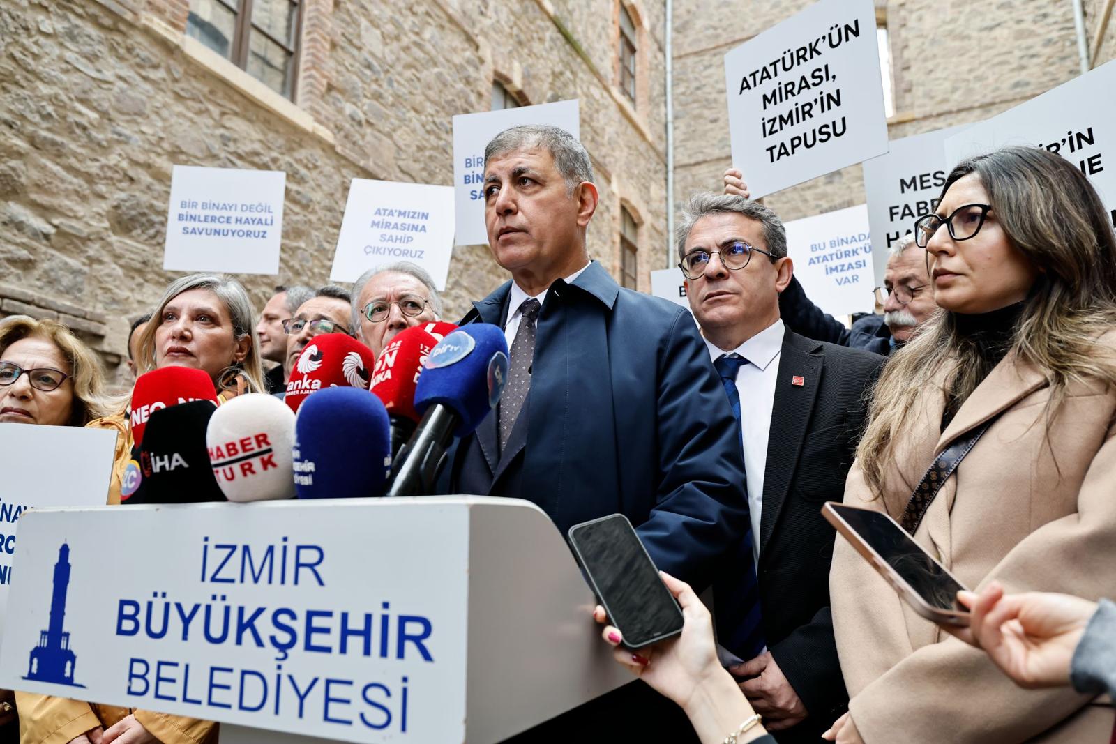 Başkan Tugay'dan flaş açıklama: 'Telefonlarıma dönen yok; kimseye ulaşamadım'