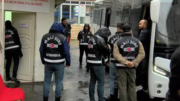 Başkan Yalım'a ait 4 işletme mühürlenirken, İstanbul'a getirilen şüphelilerin savcılık