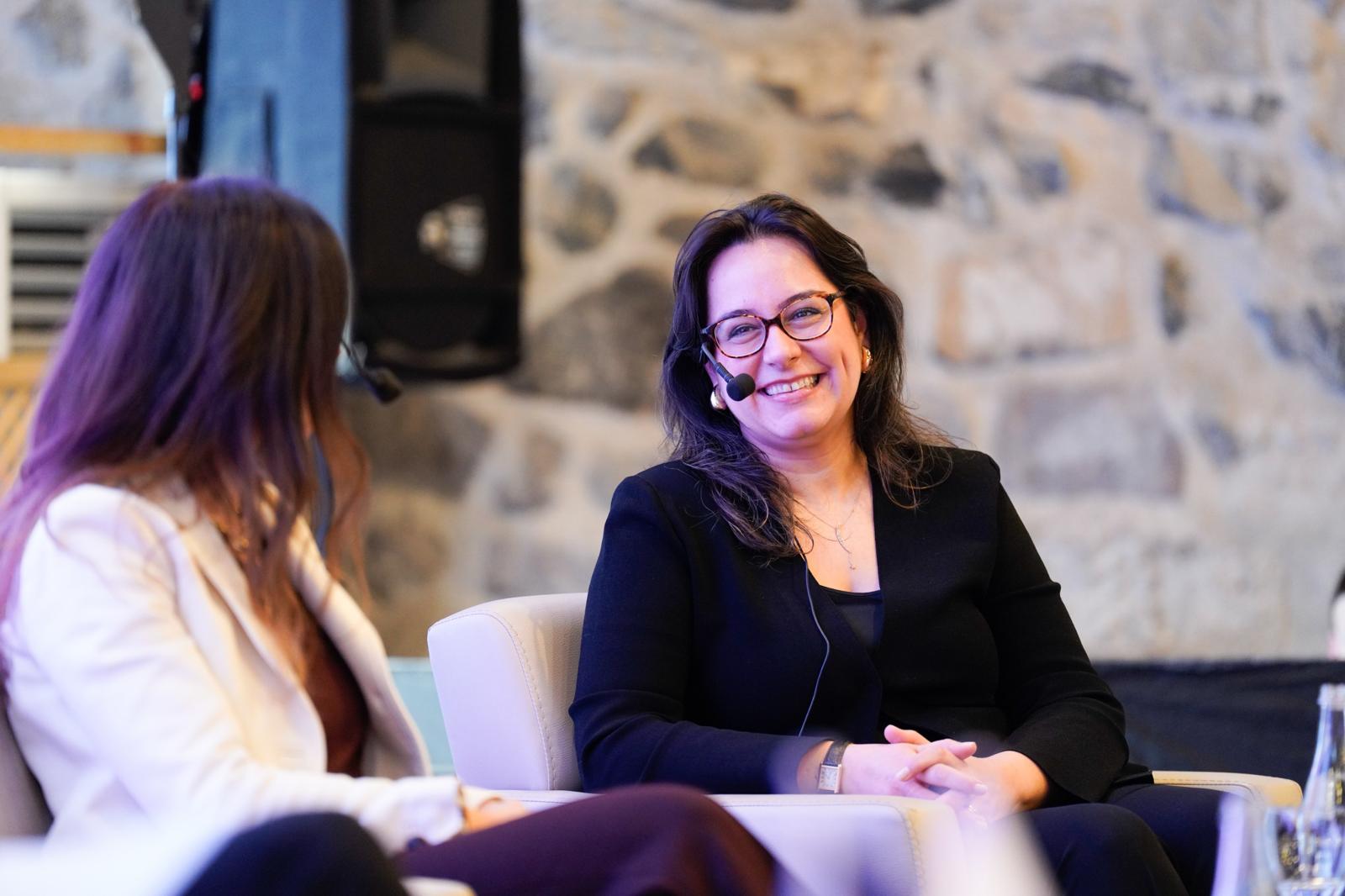 Cesaretin adı İzmir'de kadın oldu: 'Cam tavanları birlikte kırıyoruz'