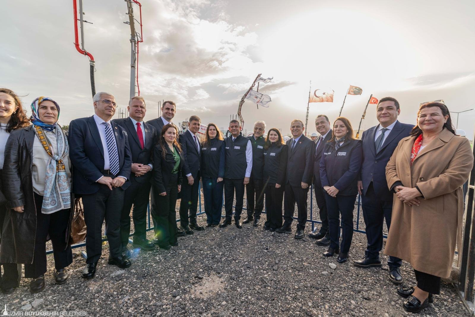 Barınma krizine İzmir reçetesi: 'Baskı altındayız; bize direnmek yakşıır'