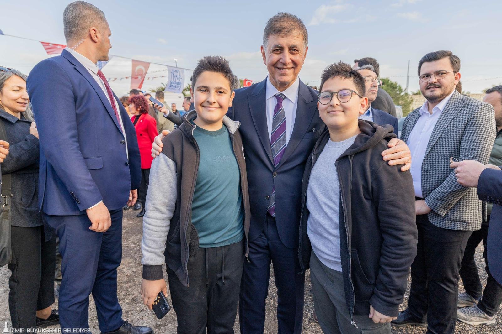 Barınma krizine İzmir reçetesi: 'Baskı altındayız; bize direnmek yakşıır'