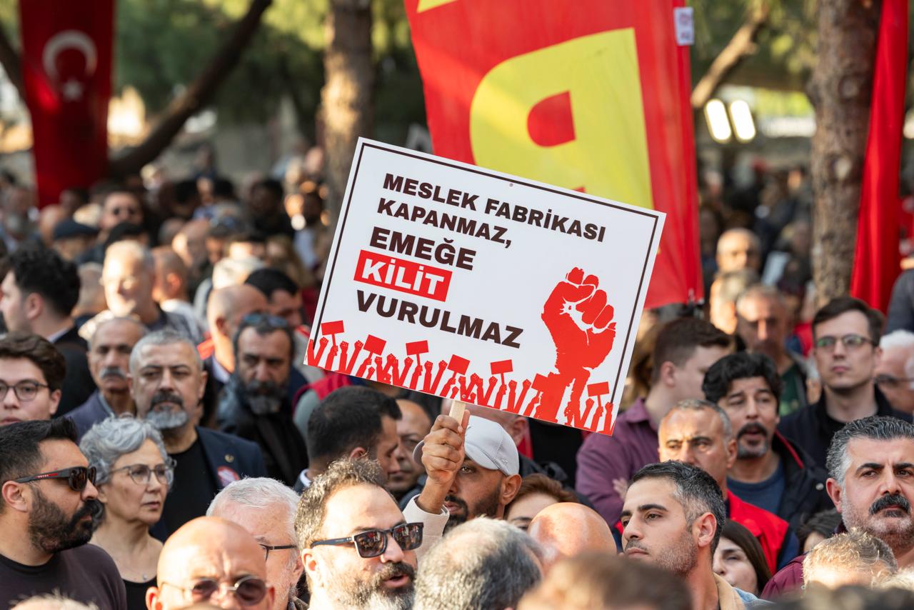 CHP İl Başkanı Güç mitingde konuştu: 'İzmir korkunun bittiği yerdir'