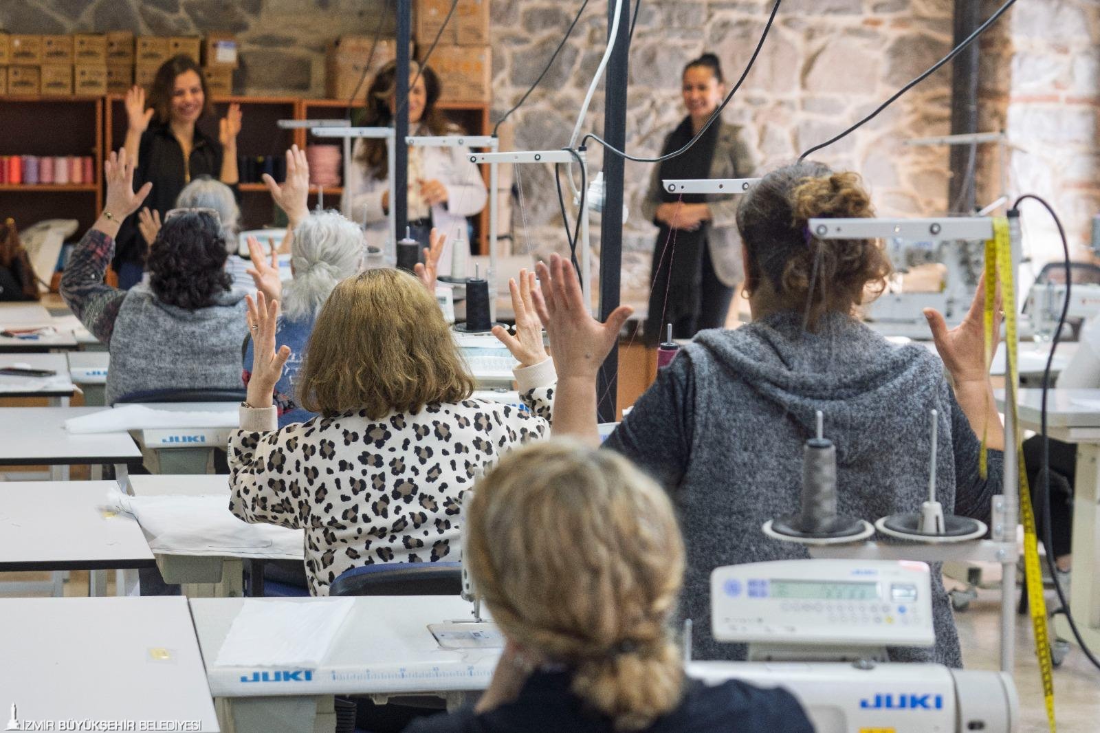 İzmir’in umuduna kilit vuruldu: Makineler sustu umutlar yarım kaldı! 5 İzmir’in umuduna kilit vuruldu: Makineler sustu umutlar yarım kaldı!