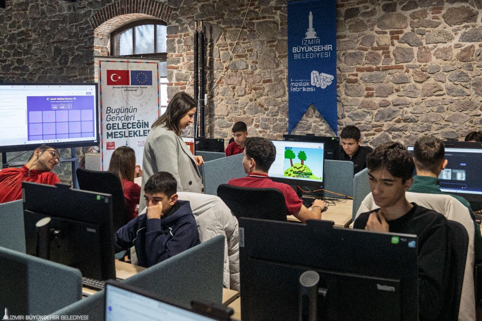 İzmir’in umuduna kilit vuruldu: Makineler sustu umutlar yarım kaldı! 6 İzmir’in umuduna kilit vuruldu: Makineler sustu umutlar yarım kaldı!