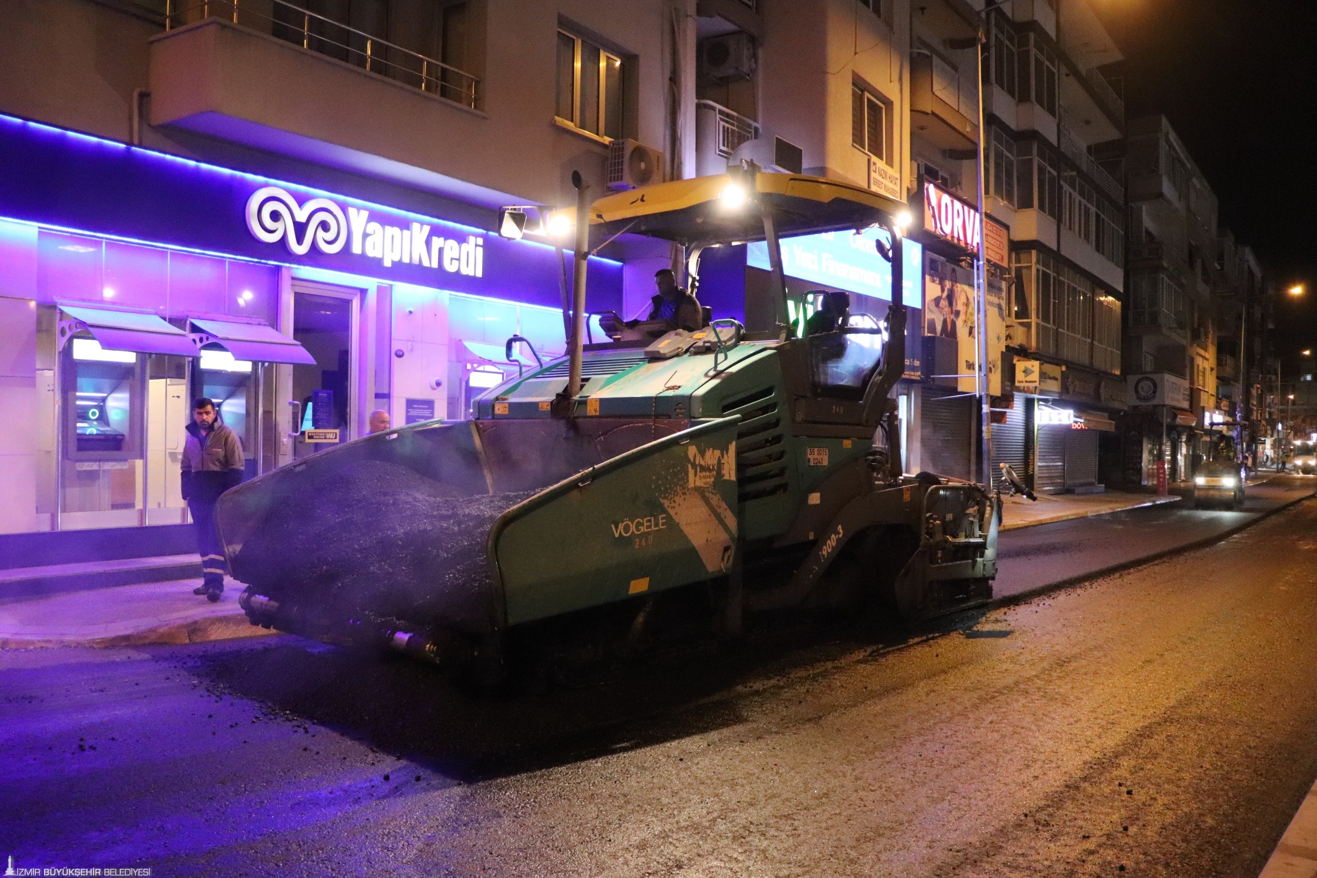Buca’nın can damarı Şirinyer yenilendi: Asfalt atağı tam gaz sürüyor
