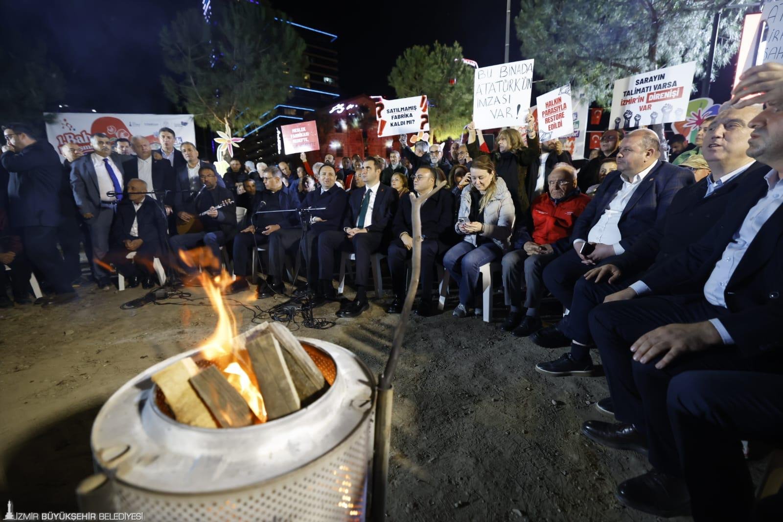 Meslek Fabrikası nöbetinde türkülerle direniş: 'Bu ülke bizim'