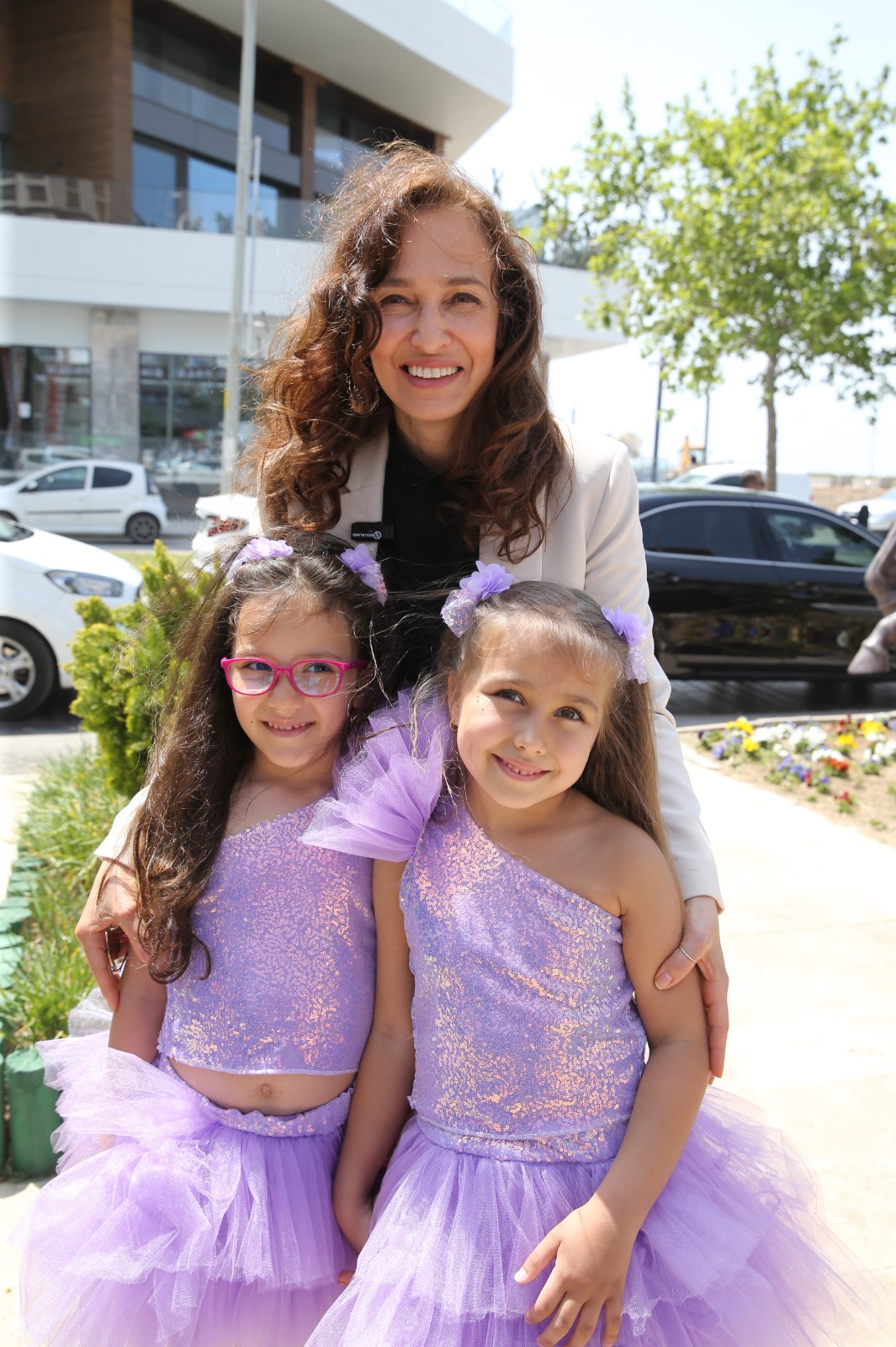 Karşıyaka’da 23 Nisan coşkusu Sancaklı’dan başladı: Gökyüzü uçurtmalarla şenlenecek!