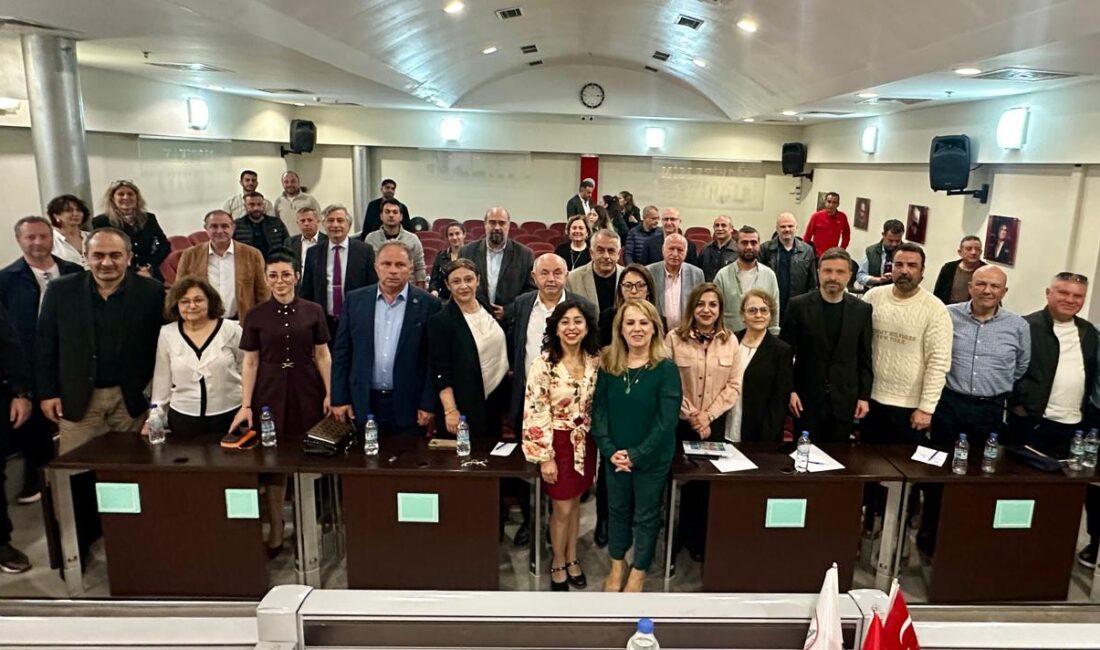 Karşıyaka Belediyesi, kentin yapılaşma sürecini yöneten tüm paydaşları bir araya