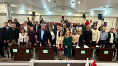 Karşıyaka Belediyesi, kentin yapılaşma sürecini yöneten tüm paydaşları bir araya