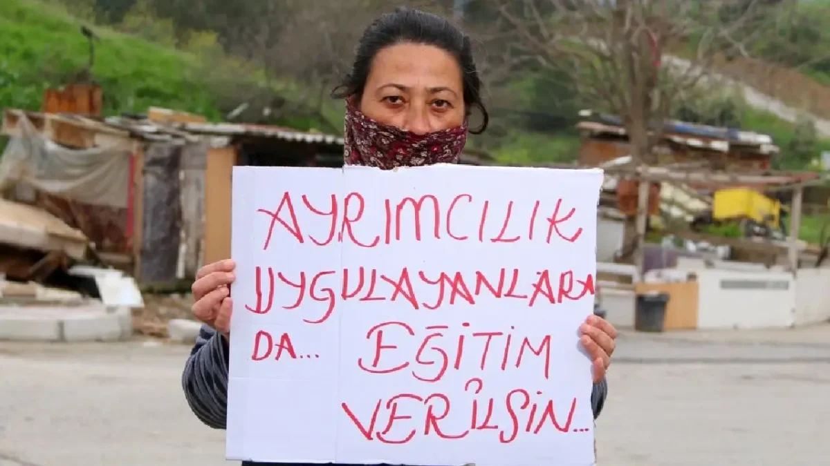 Türkiye siyasetinde "Roman Açılımı" ile başlayan ve ardı ardına yayımlanan