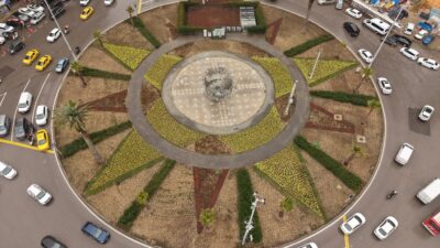 9 Eylül Meydanı baştan aşağı yenilendi. 4 bin metrekarelik alan