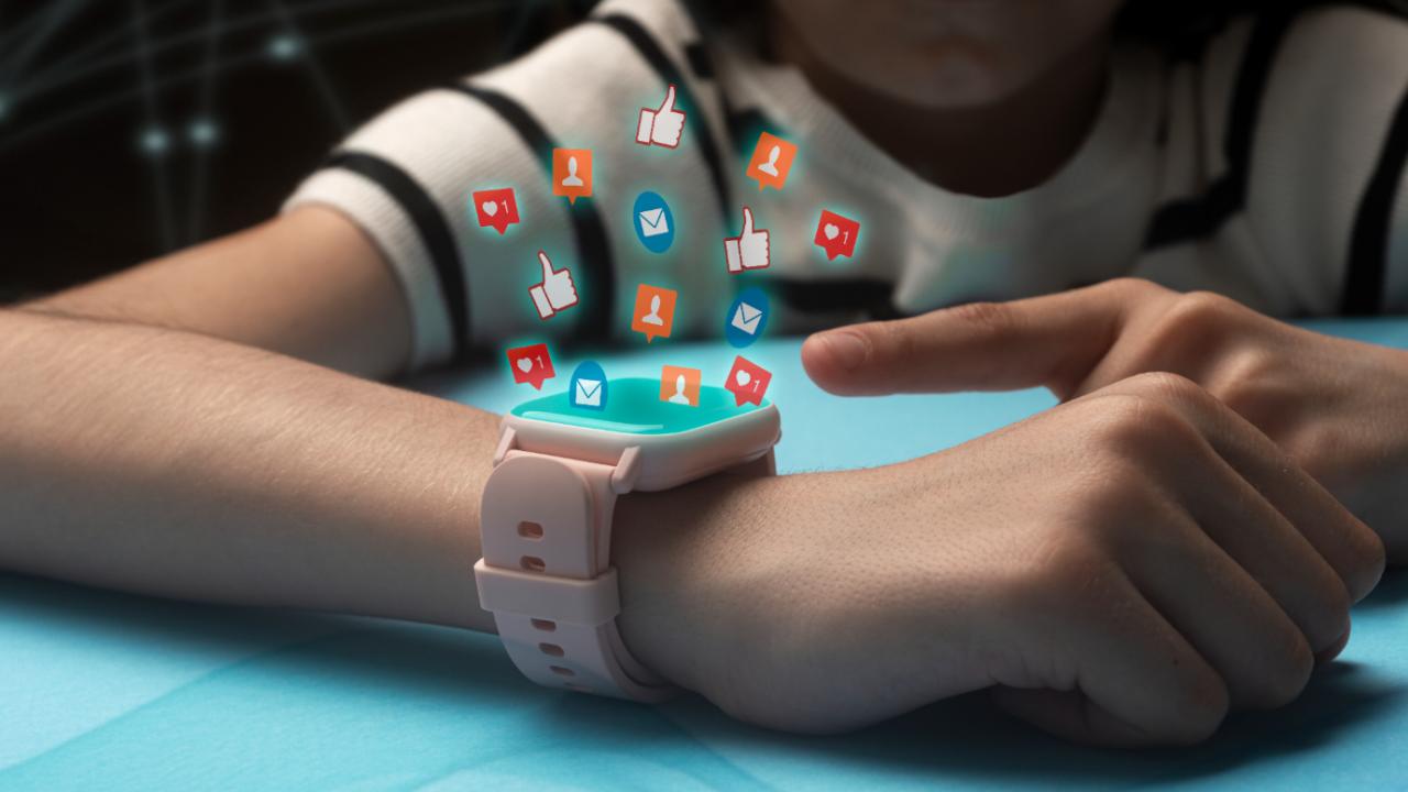 Çocuklar için güvenli internet çağı başlıyor: 15 yaş sınırı geldi