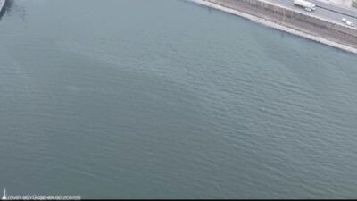 Dron kameraları yalan söylemez! İzmir Büyükşehir Belediyesi, Alaybey Tersanesi açıklarında