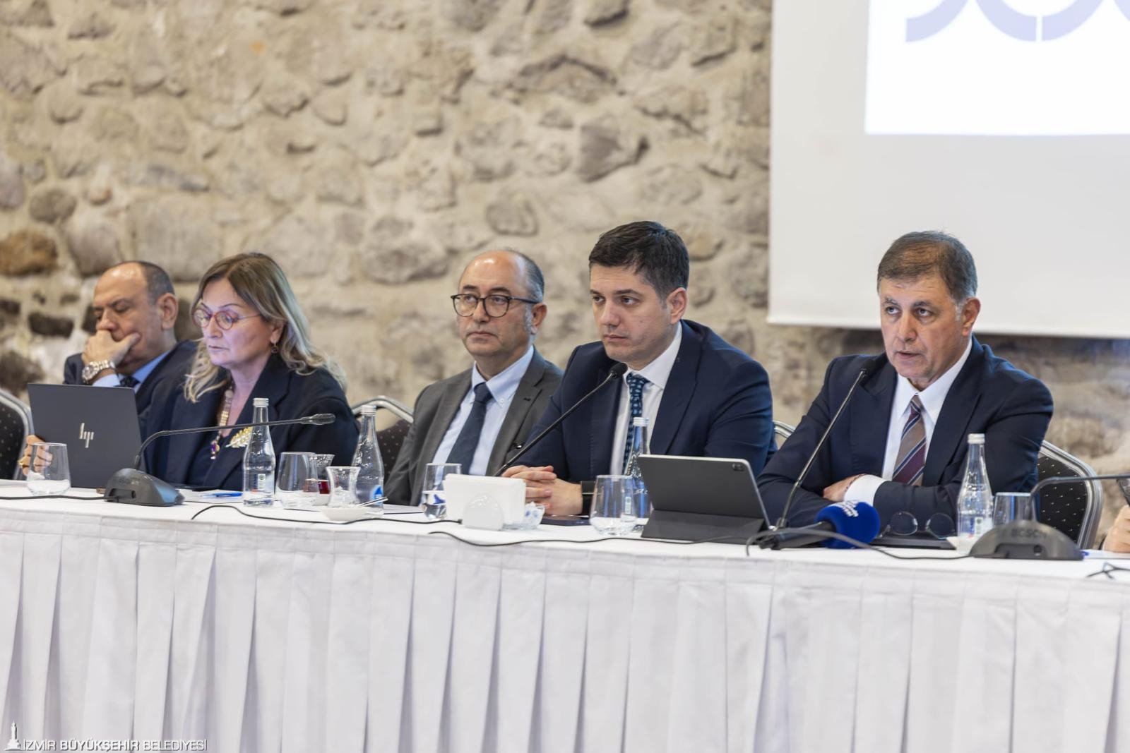 Tugay'dan İEKK'da kritik mesajlar: 'Karşıyaka Stadı 3 yılda bitecek'