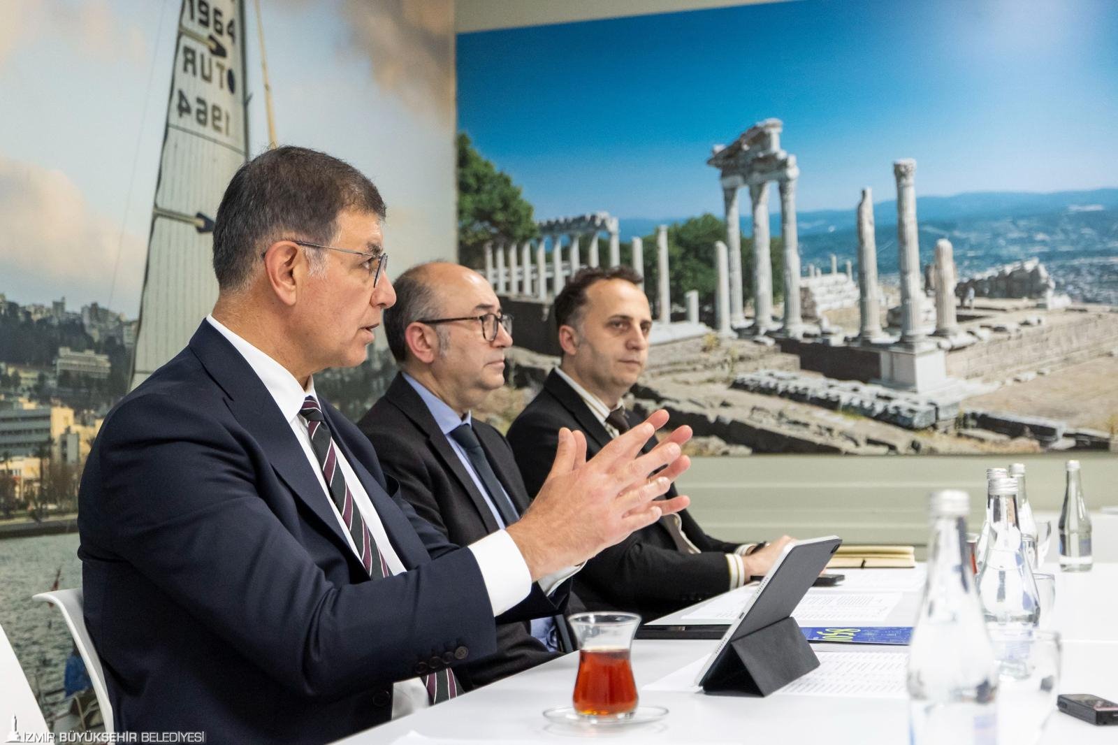 İzmir’in 8 Bin 500 yıllık mirasının tanıtımı için zirve: Arkeoloji Kurulu ilk toplantısını yaptı