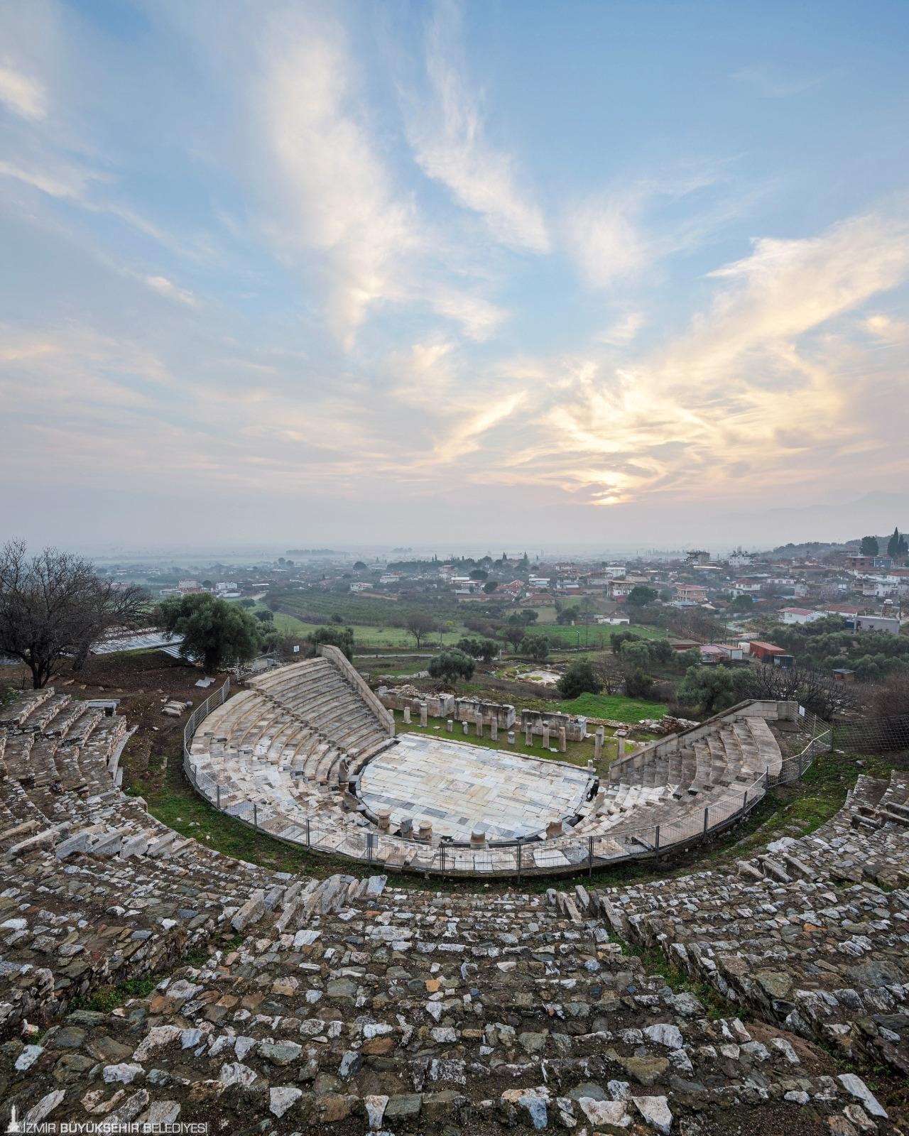İzmir’in 8 Bin 500 yıllık mirasının tanıtımı için zirve: Arkeoloji Kurulu ilk toplantısını yaptı