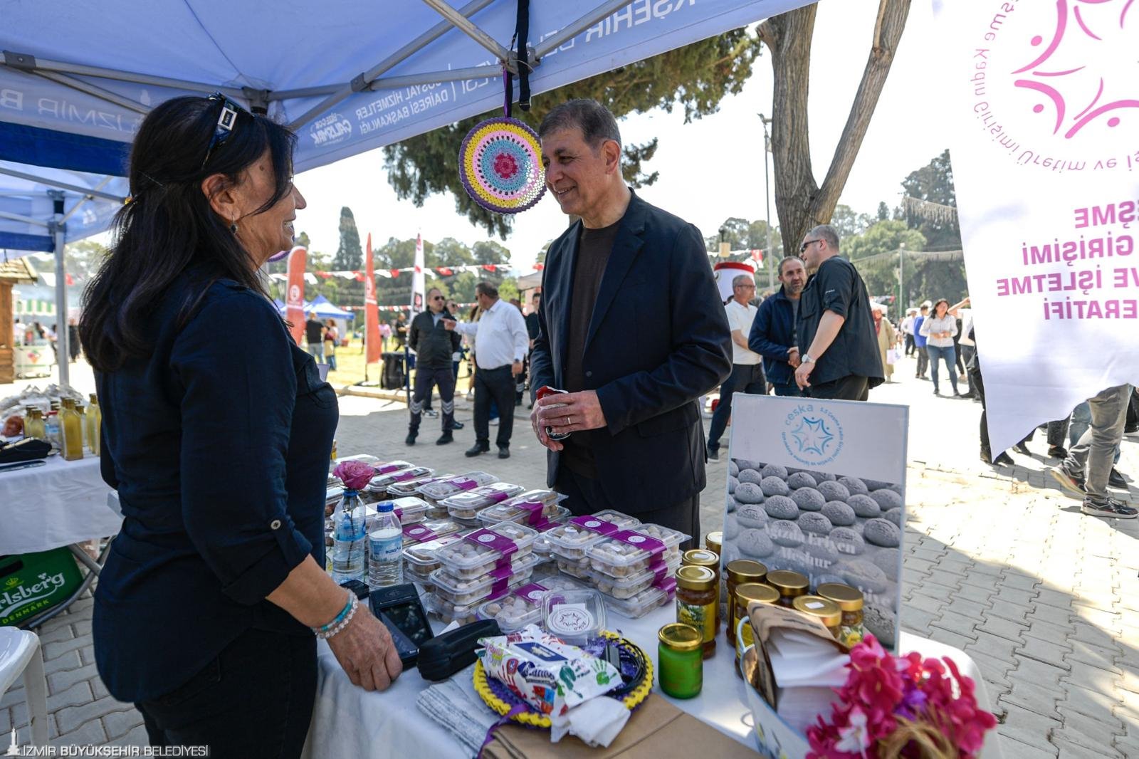 Masterchef İzmir'de: Tugay ocağın başına geçti, İzmirlilere ikramlarda bulundu