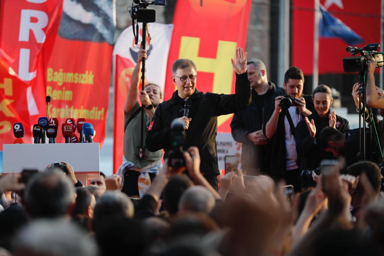 Cemil Tugay Meslek Fabrikası Mitingi'nde konuştu: 'Suç işliyorsunuz; tek bir gerekçe sunamazsınız'