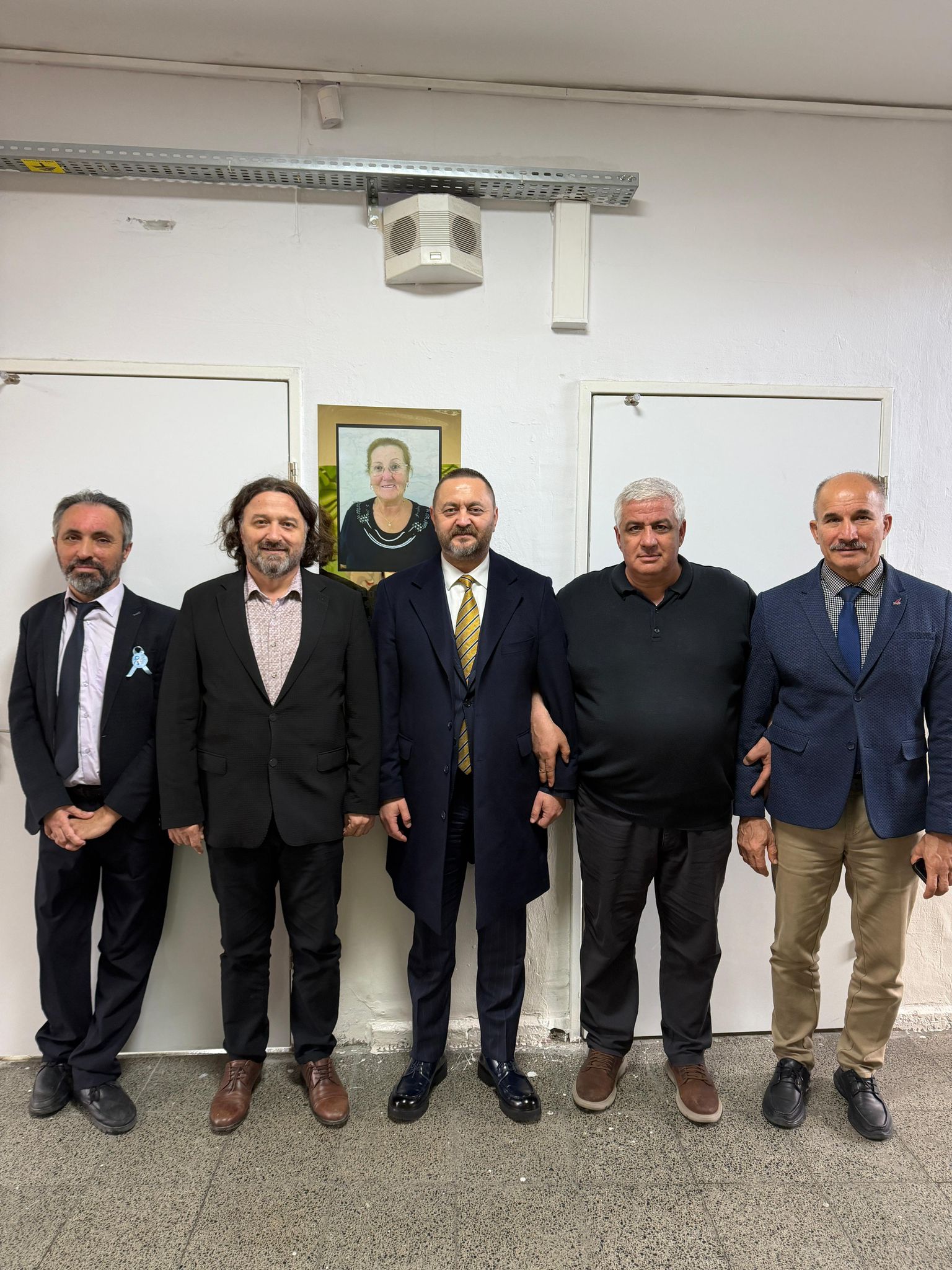 Hasan Ünal'dan Çiğli'de eğitime anlamlı destek: Annesinin adı okulda yaşayaca