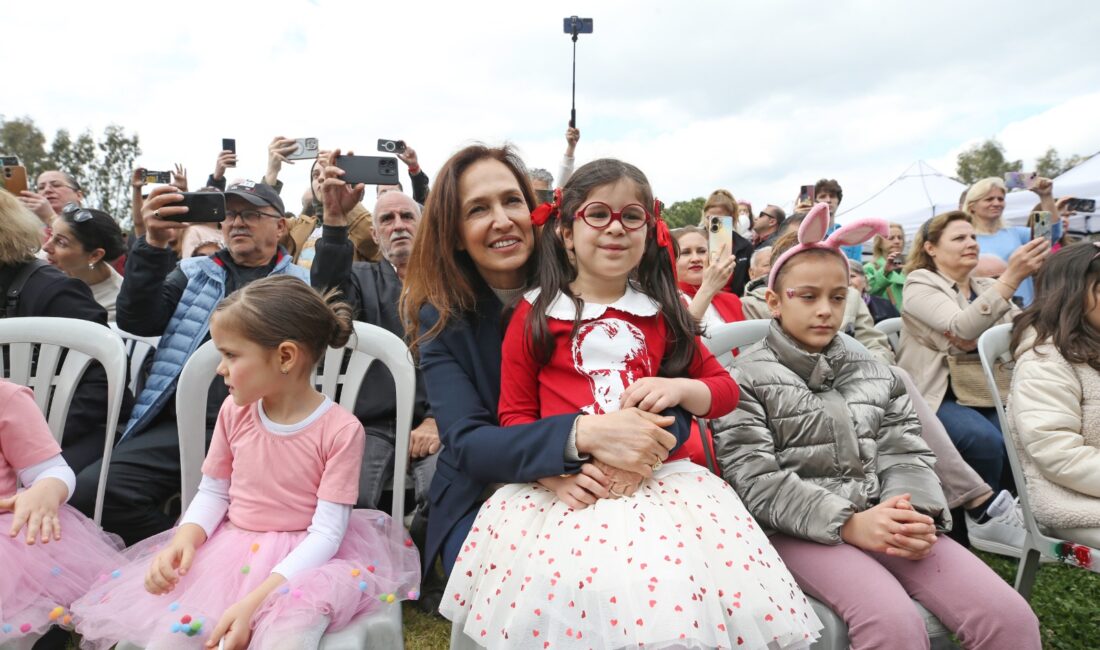 Karşıyakalı çocuklar, 23 Nisan Ulusal Egemenlik ve Çocuk Bayramı’nı muhteşem