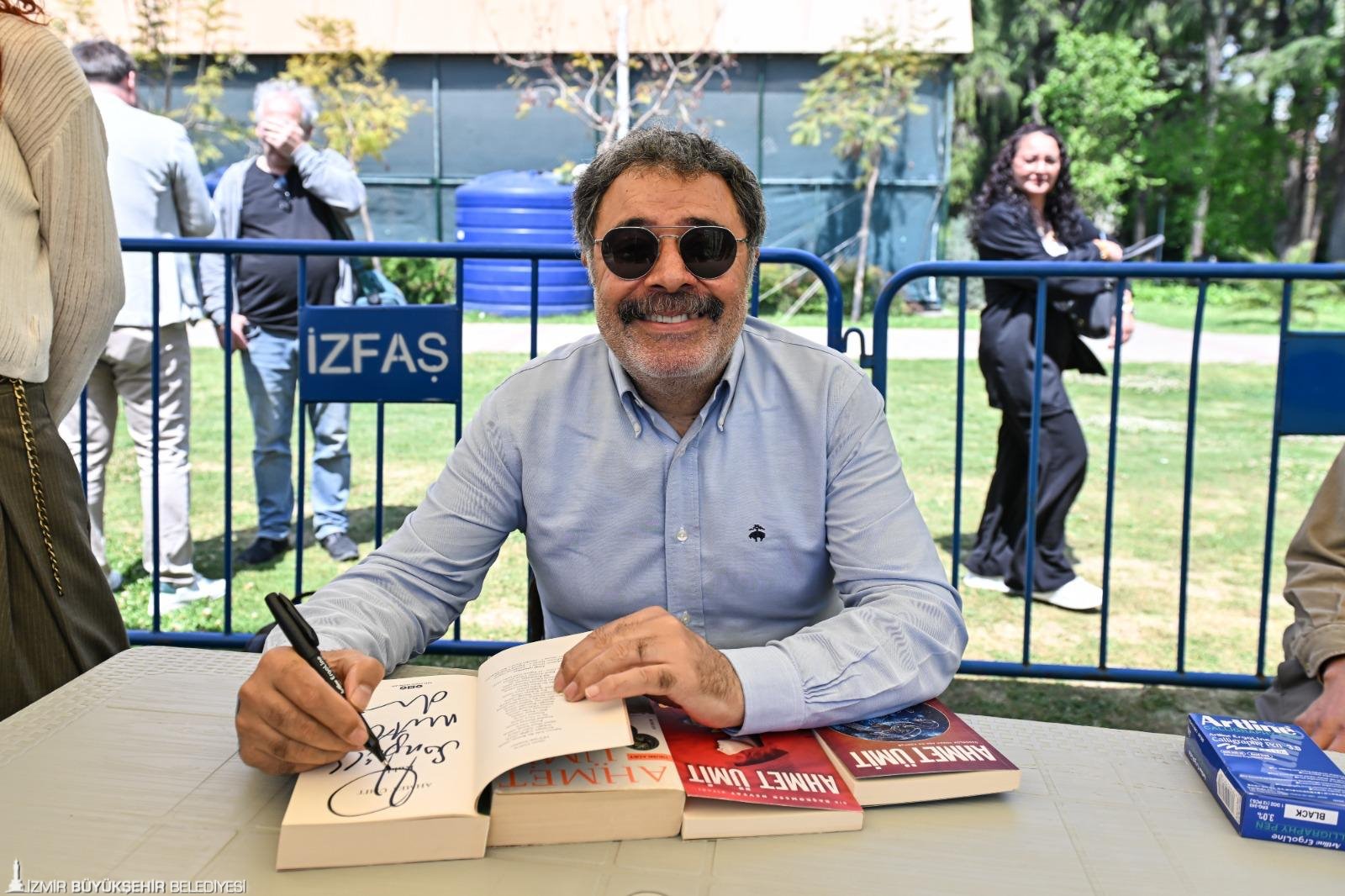 İZKİTAP’ta muhteşem final: Everest’in zirvesinden Cumhuriyet’in ışığına!