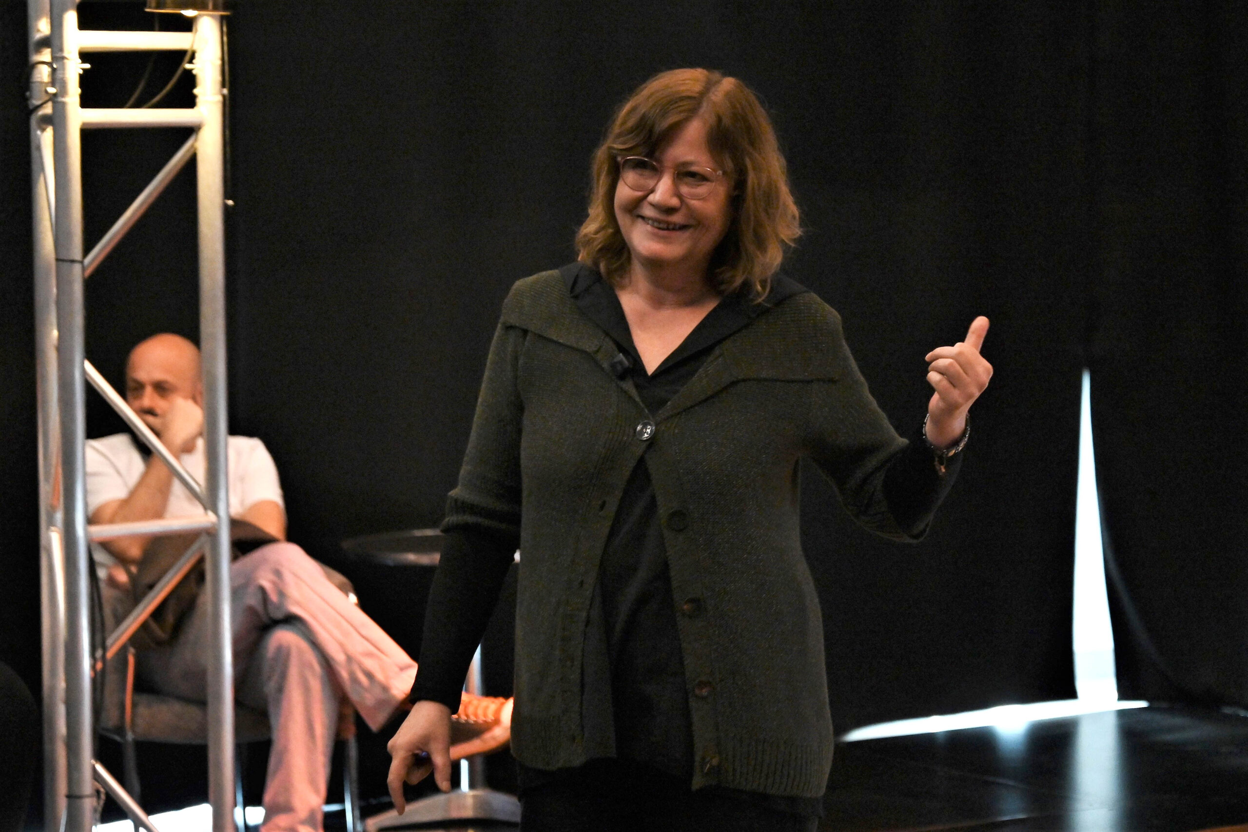 Tiyatronun binlerce yıllık yolculuğu Bornova’da anlatıldı 1 Tiyatronun binlerce yıllık yolculuğu Bornova’da anlatıldı