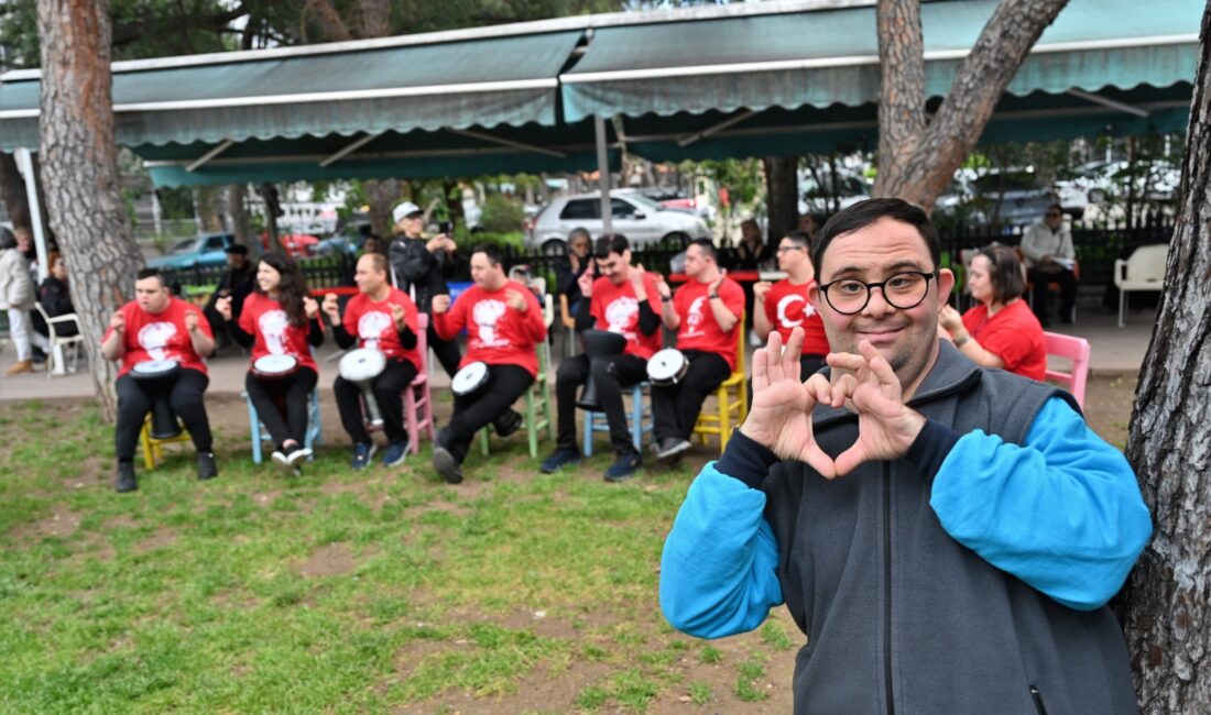 Bornova Belediyesi, 2 Nisan Otizm Farkındalık Günü kapsamında Bornova Büyükpark