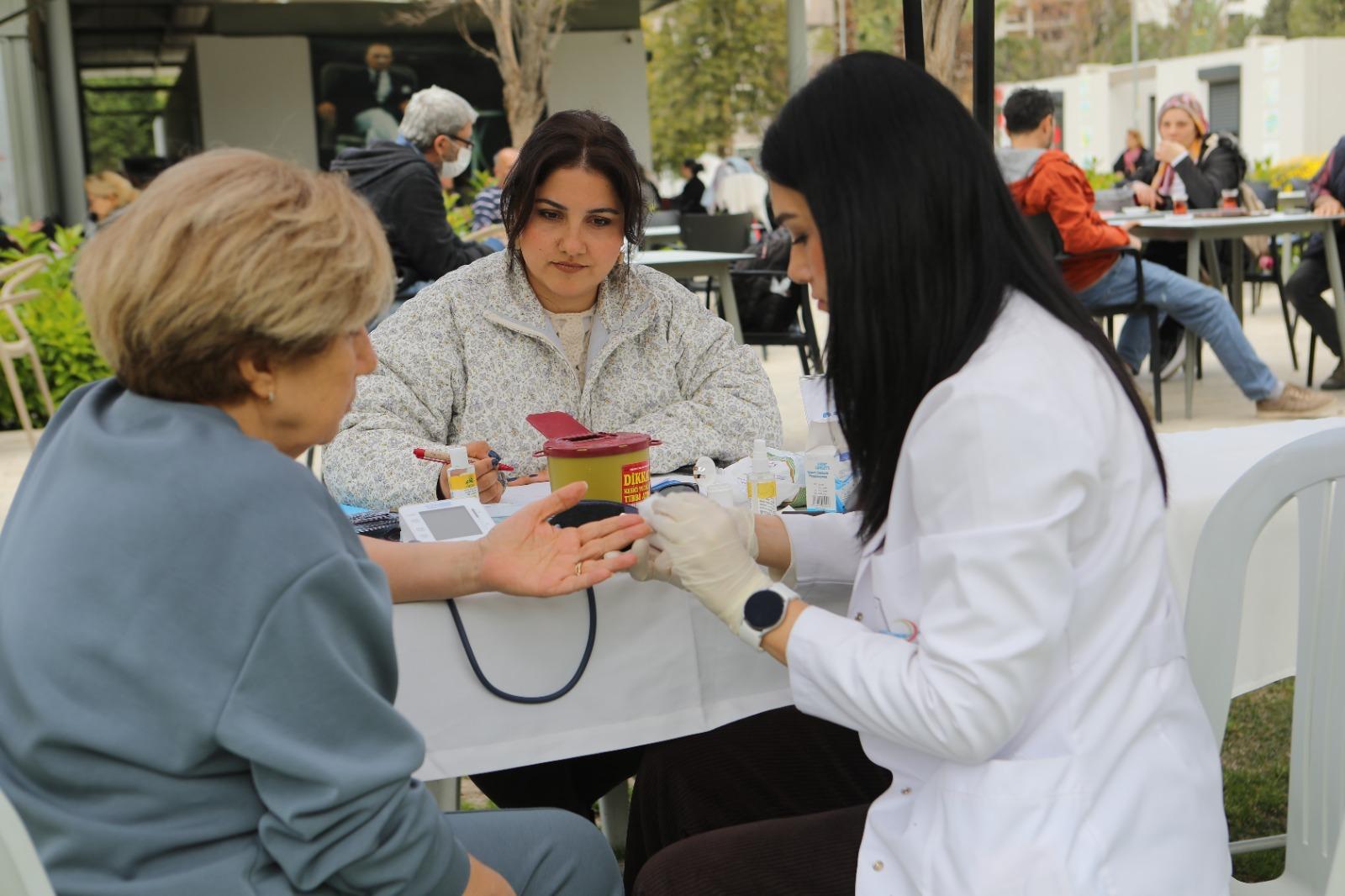 Bayraklı’da Sağlık Haftası: 7 gün 24 saat kesintisiz sağlık desteği 1 Bayraklı’da Sağlık Haftası: 7 gün 24 saat kesintisiz sağlık desteği