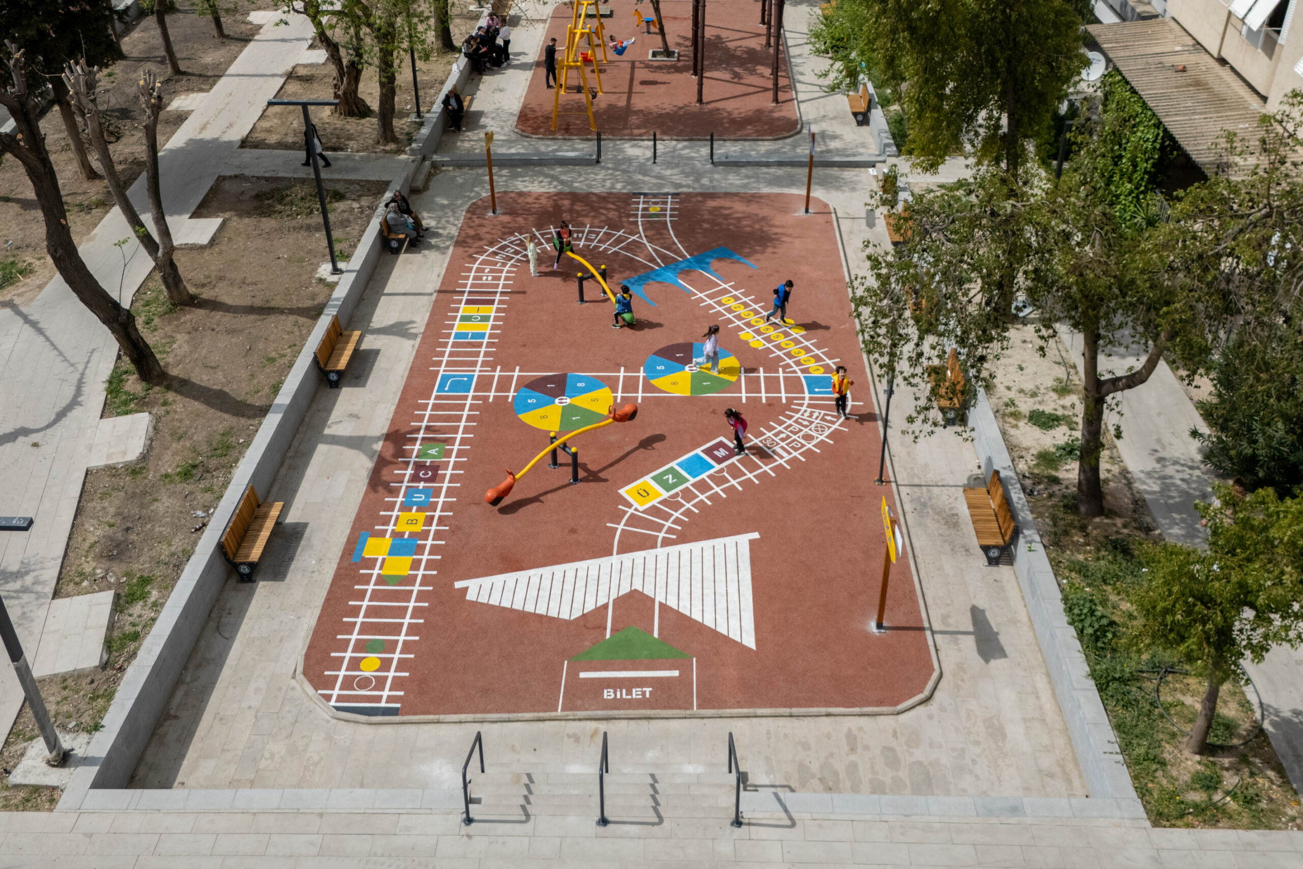 Buca'nın "Oyun Sokağı" Türkiye'ye model oldu: BEL-FOR'dan dev ödül!