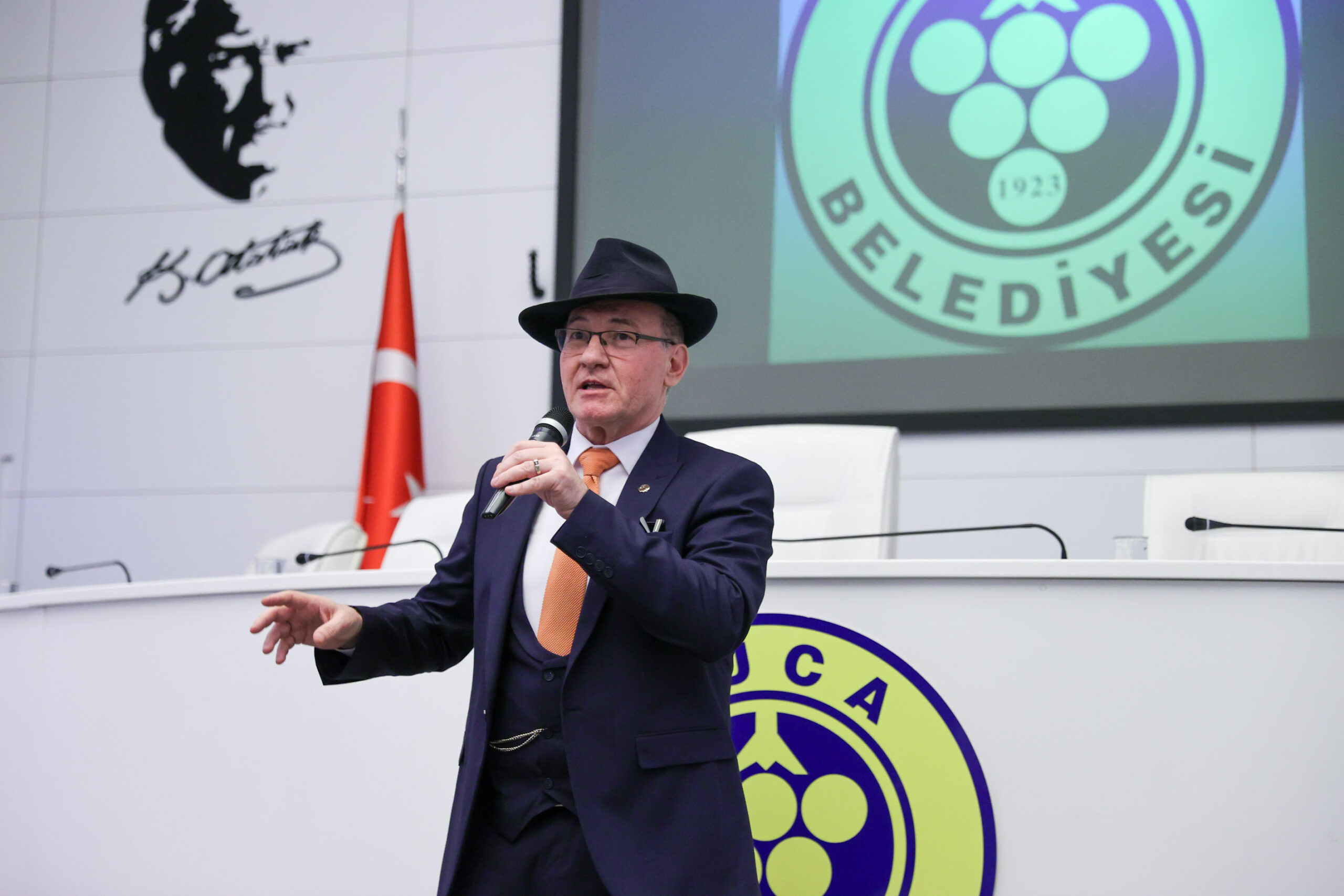 Buca’da 23 Nisan ruhu: 'Kötülüğe Karşı Kalemle Savaşacağız!'