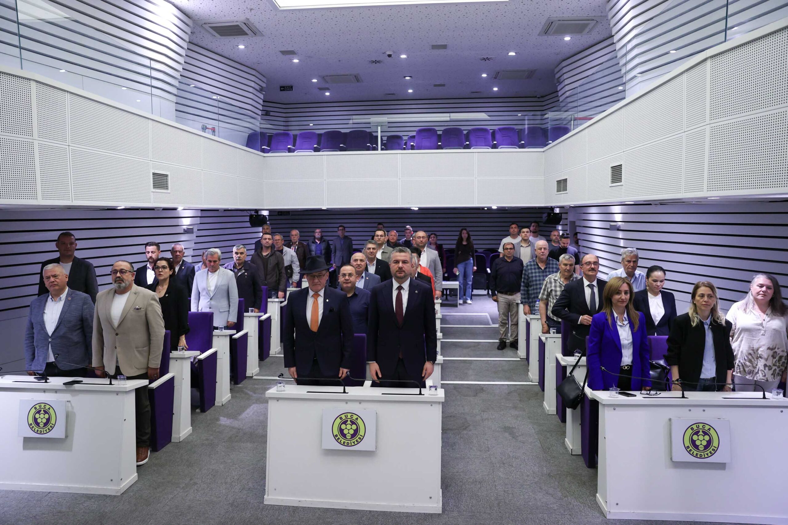 Buca’da 23 Nisan ruhu: 'Kötülüğe karşı kalemle savaşacağız!'