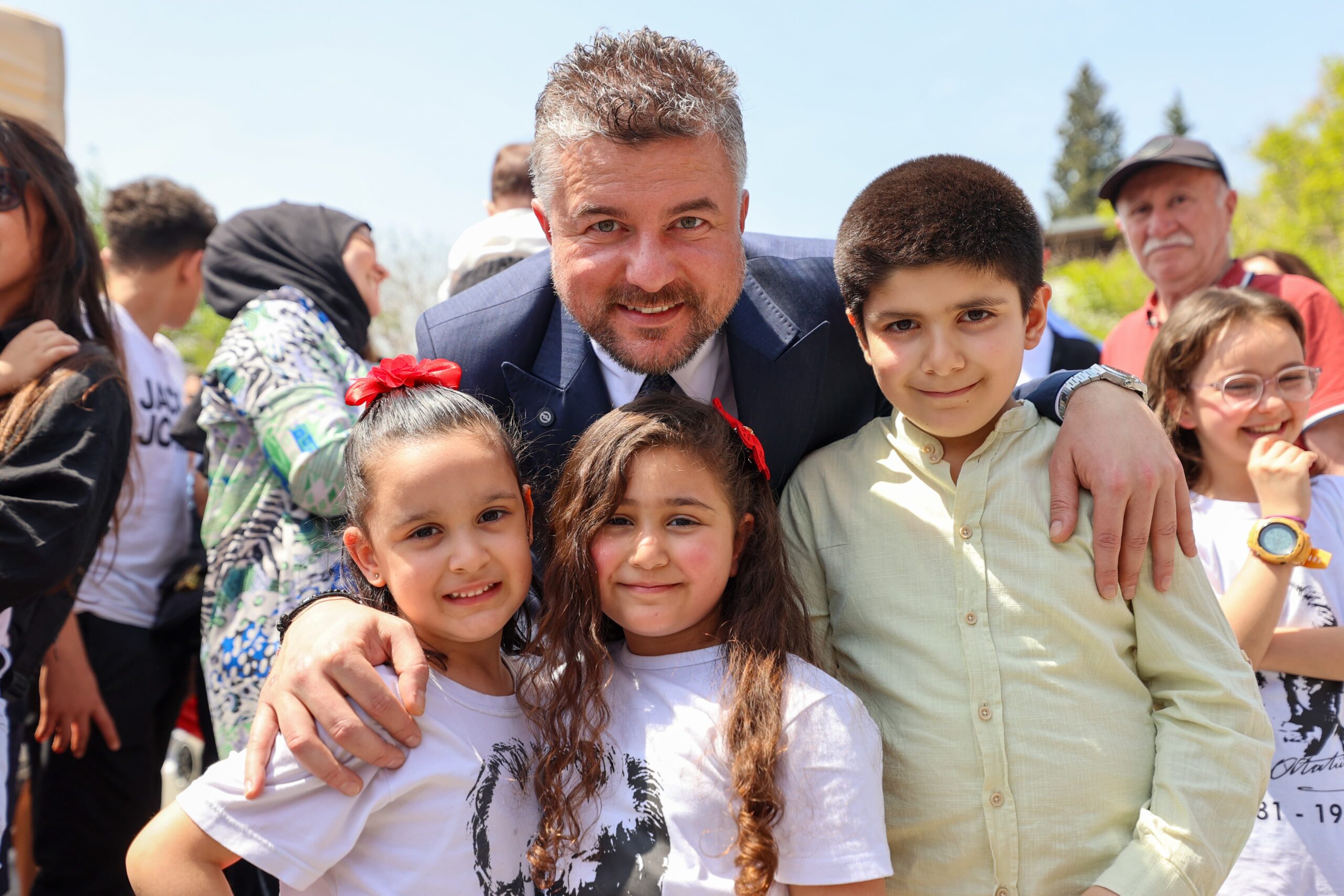 Buca’da 23 Nisan coşkusu: Başkan Görkem Duman çocukları meydanlara çağırdı!