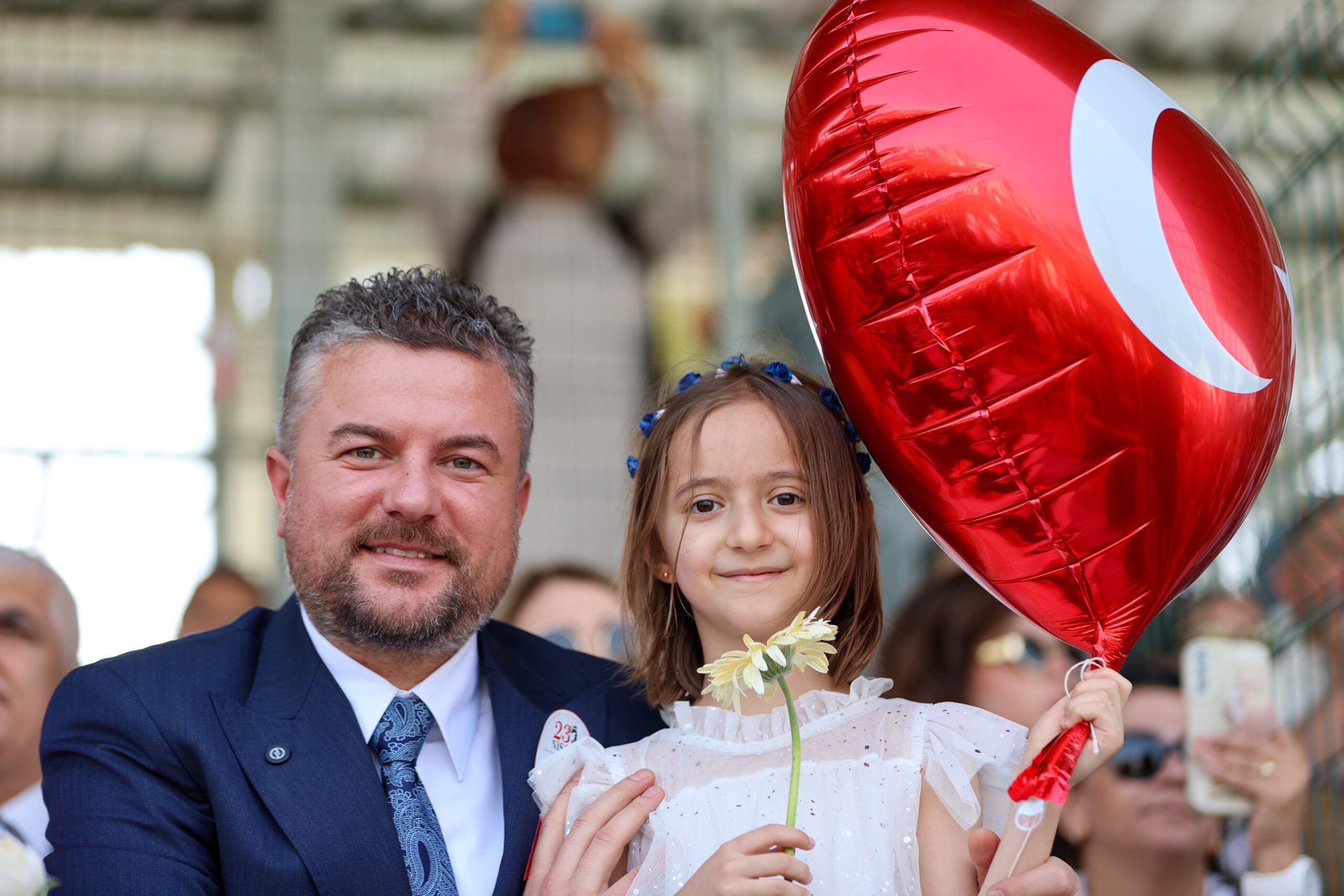 Buca’da 23 Nisan coşkusu: Başkan Görkem Duman çocukları meydanlara çağırdı!