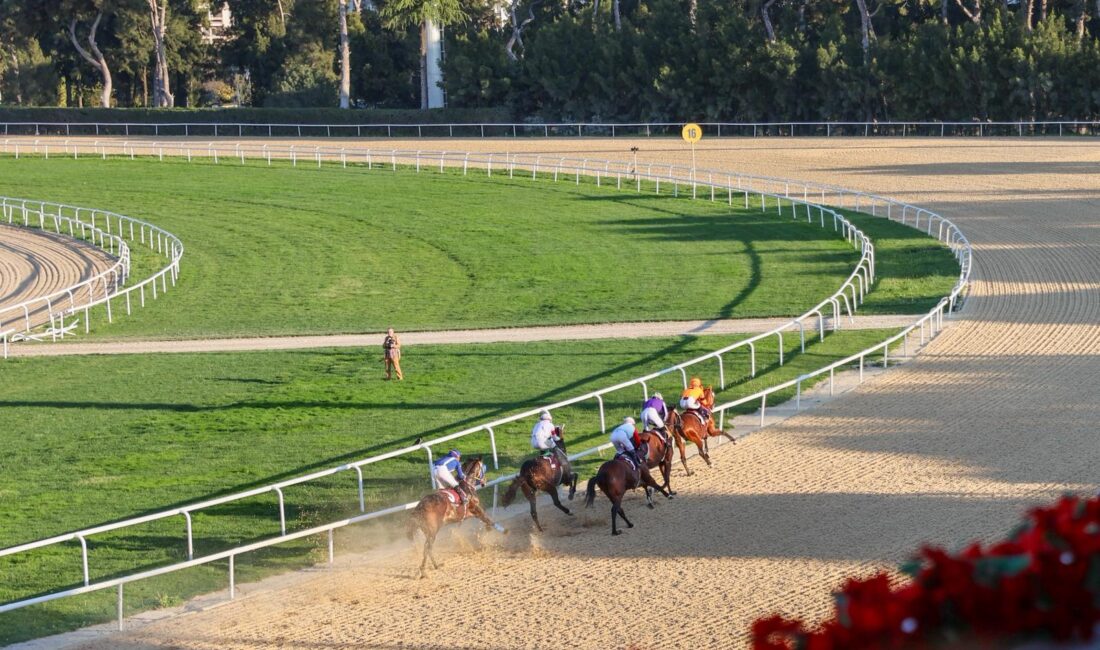 Türkiye’de at yarışçılığının doğduğu yer olan tarihi Şirinyer Hipodromu, Buca