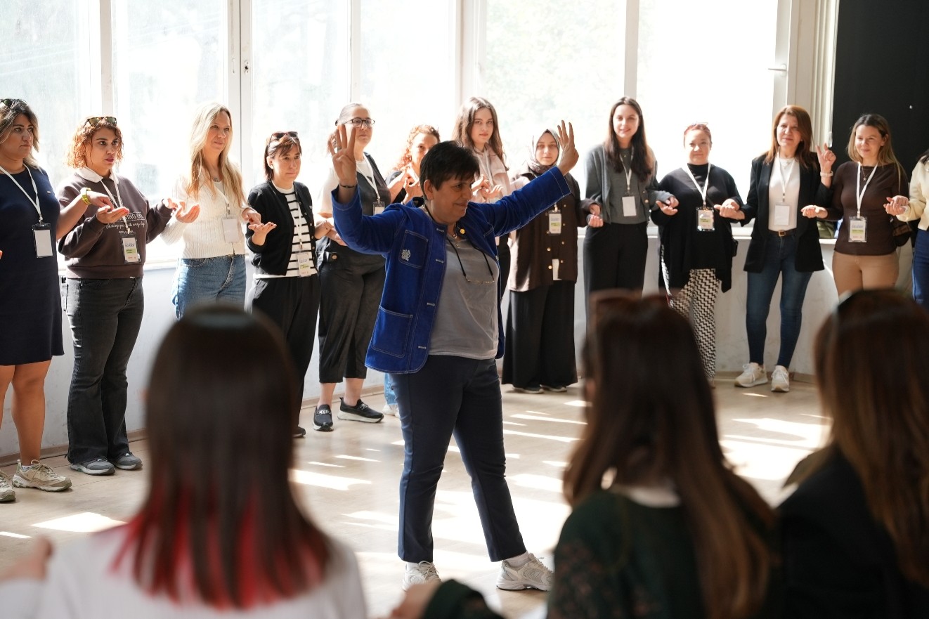 Bornova’da eğitim çalıştayı: Okullar sadece sınıf değil birer "koruyucu alan"
