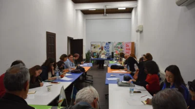 İzmir Büyükşehir Belediyesi’nin çatısı altında faaliyet gösteren Akdeniz Akademisi’nde Demokrasi