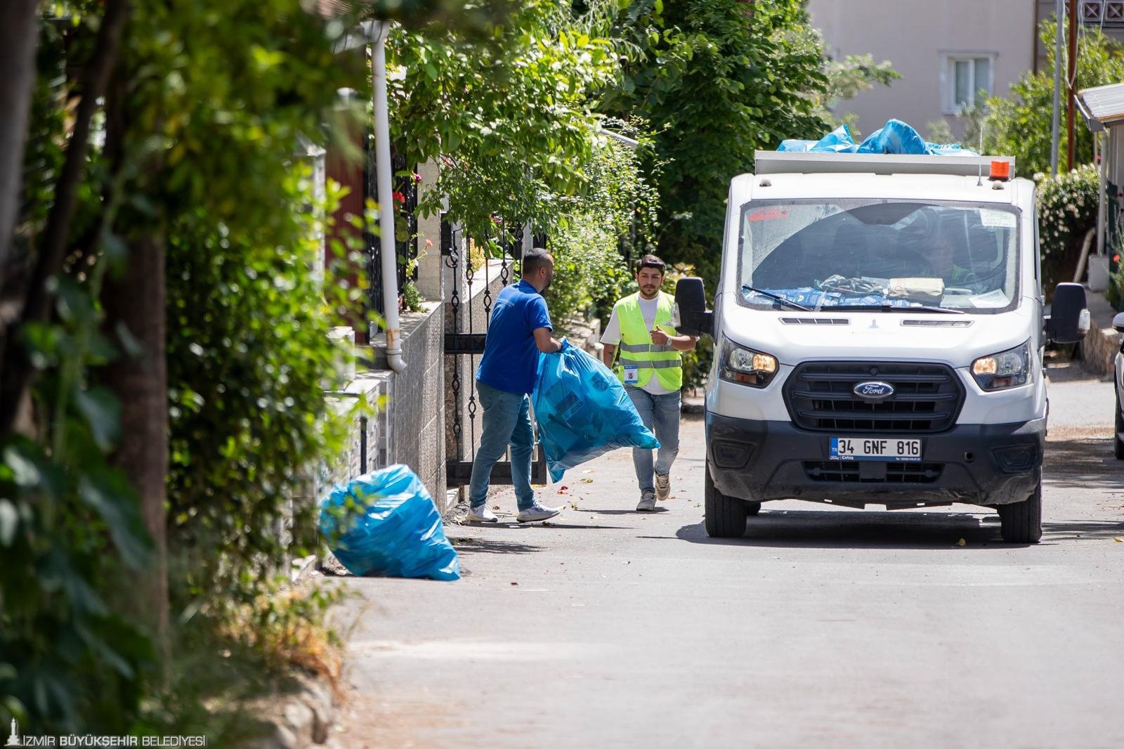 İzmir'in 'yeşil dönüşüm' hamlesi: Atıktan elektrik evde geri dönüşüm!