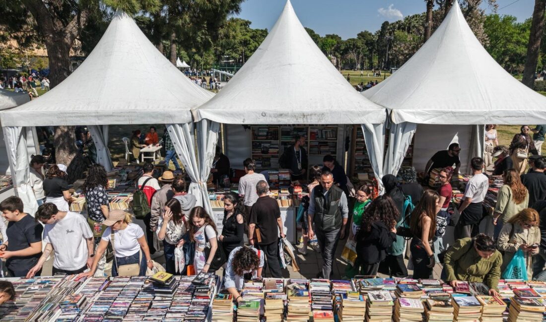 17-26 Nisan tarihleri arasında yüz binlerce kitapseveri ağırlayan İZKİTAP, son