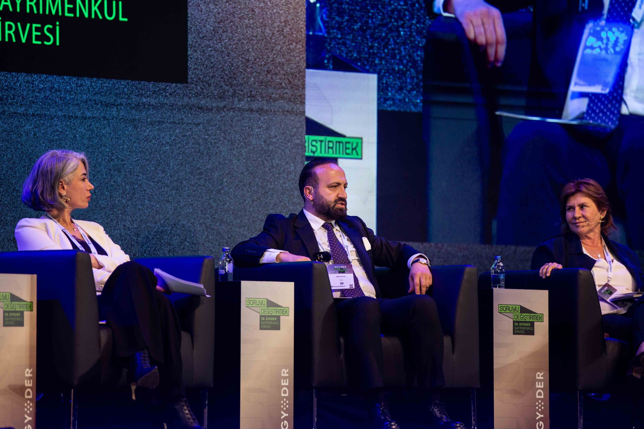 Folkart Meslek Akademisi başlıyor: Kepçe ve kule vinç koltuğuna 'kadınlar' oturacak