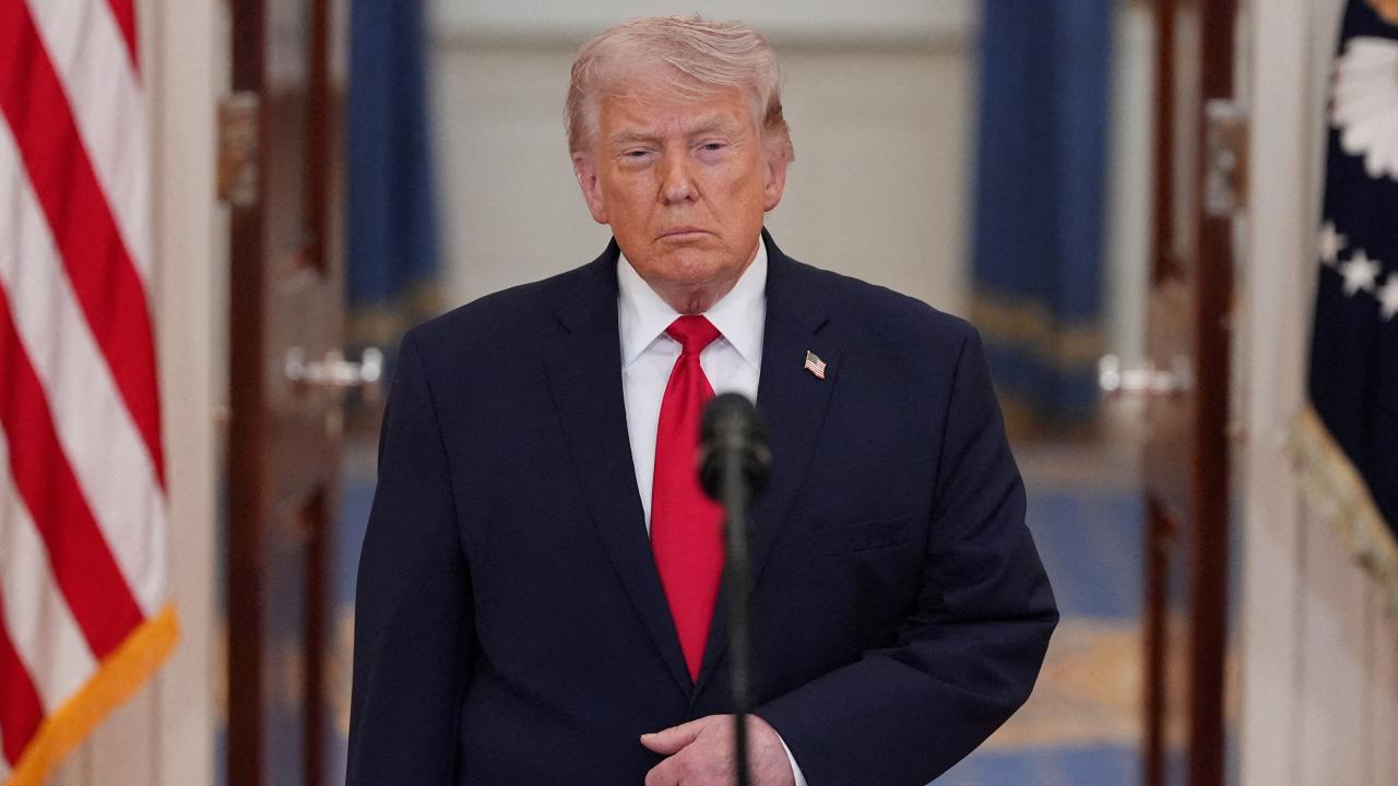 Trump’tan Dünyaya 'İran' muhtırası: Silah veren ülkenin malına yüzde 50 vergi!