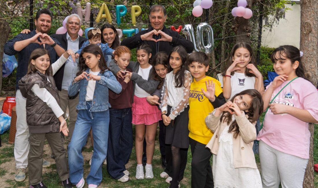 Buca'nın simgesi baştan sona değişti! 

Başkan Cemil Tugay, yenilenen Hasanağa