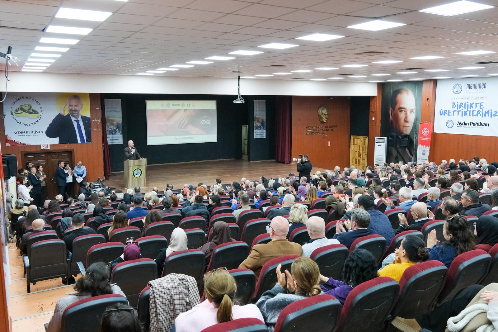 Sağlıklı yaş almanın merkezi Menemen olacak: Menemen Belediyesi, çınarların "HEP yanında"