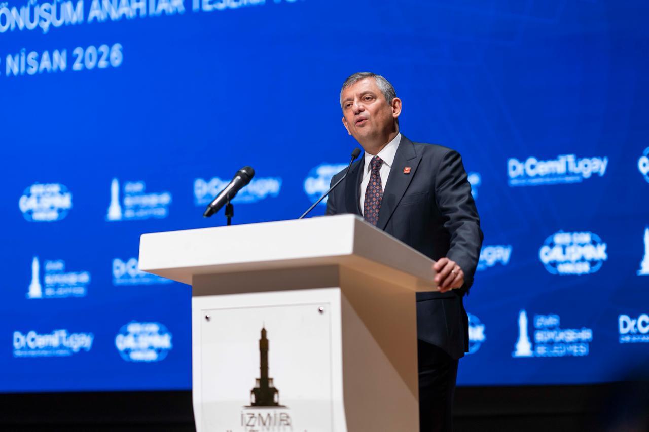 Özgür Özel'den Otizm mesajı: 'Eksiklik değil, eksik olan devletin omuz vermemesi'