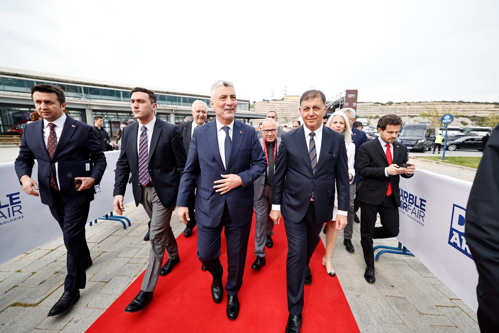 Marble İzmir kapılarını açtı: 100 ülkeden 70 bin profesyonel buluştu! 1 Marble İzmir kapılarını açtı: 100 ülkeden 70 bin profesyonel buluştu!