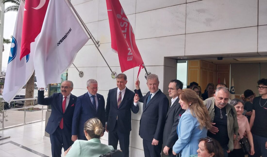 Engelli erişimine yüzde 90'ın üzerinde uyum sağlayan İZTO, İzmir'de 3